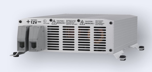 Sinus Spannungswandler / Wechselrichter mit Schraubklemmen für Batterieanschluss