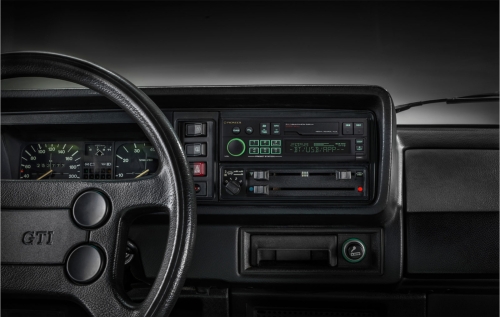 Pioneer SXT-C10PS Autoradio mit DAB+, Bluetooth® und 13-Band-Equalizer
